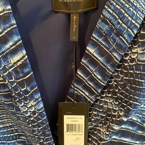 BCBG MAXAZRIA Cropped  blue and black blazer
